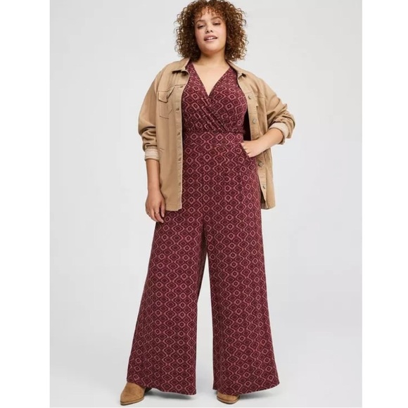 Torrid Women's size 0 Studio Knit Surplice Tie Back Jumpsuit Abstract Purple - Picture 4 of 5